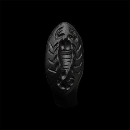 Anello greco in bronzo con scorpione. Circa IV-III