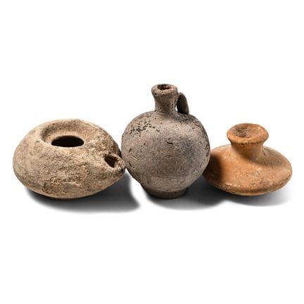 Greek Terracotta Vessel and Oil Lamp Group. Hellen