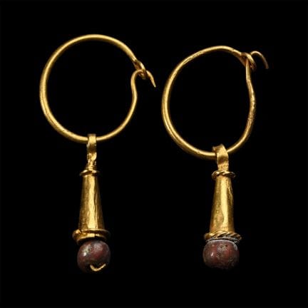 Roman Gold Earring Pair with Drops. Circa 2nd-3rd 