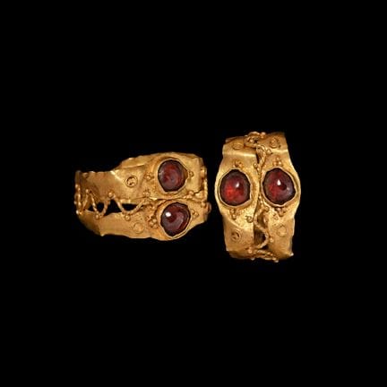 Roman Gold Ring with Garnets. 2nd-3rd century A.D.