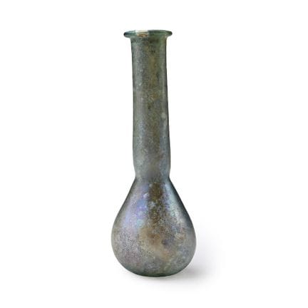 Miniature de bouteille romaine en verre irisé. Ver