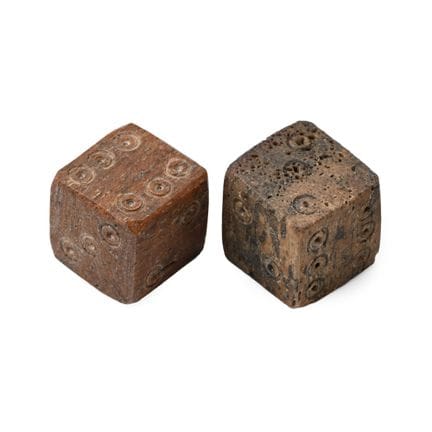 Paire de dés de jeu romains en os. Vers le Ier au 