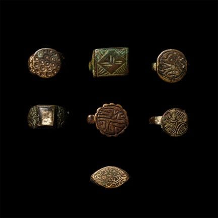 Collection de bagues en bronze d’Europe de l’Est. 