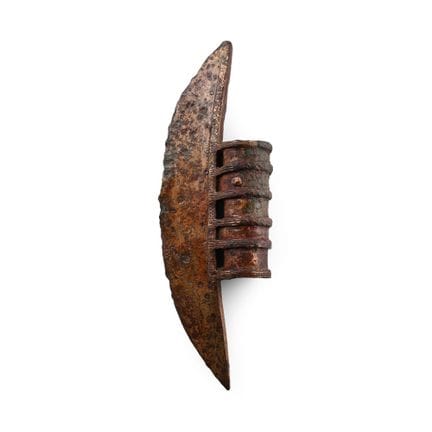 Alabarda de bronce con empuñadura de Luristán. Apr