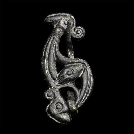Grande broche romano-britannique en bronze en form