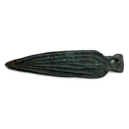 Pendentif en forme d’épée de l’âge du bronze. Cult