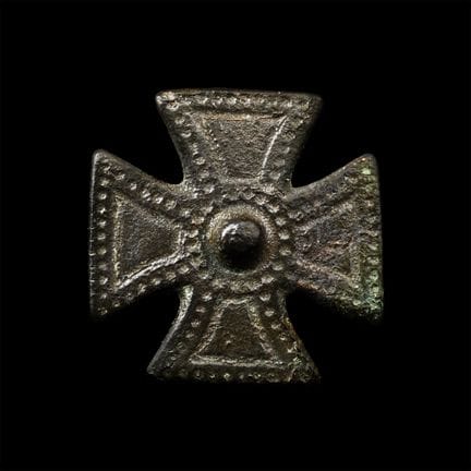 Croix médiévale en bronze à fixation extensible, d