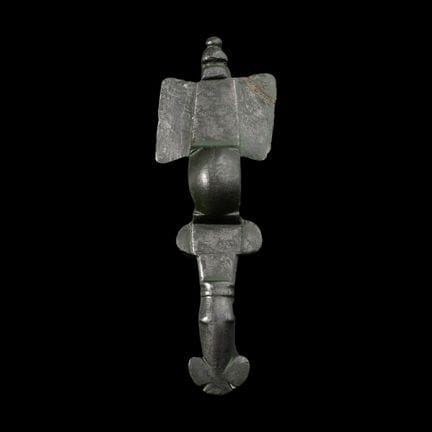 Grande broche anglo-saxonne en bronze. Vers le VIe
