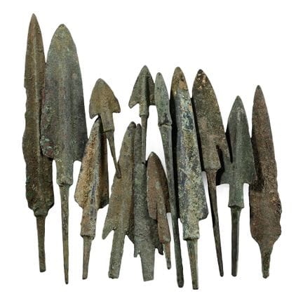 Sammlung westasiatischer Bronzepfeilspitzen. 2. bi