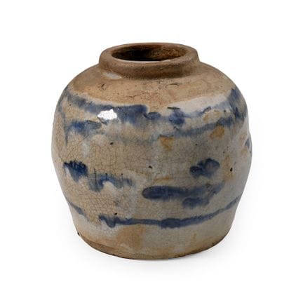 Jarre chinoise à glaçure bleue et blanche. Vers le