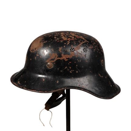 Casco alemán de defensa civil de la Segunda Guerra