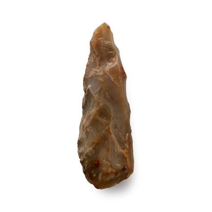Hache en silex taillé de l'âge de pierre, provenan