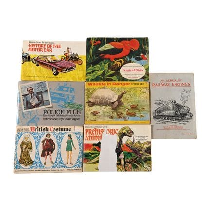 Sept séries britanniques de cartes de cigarettes s