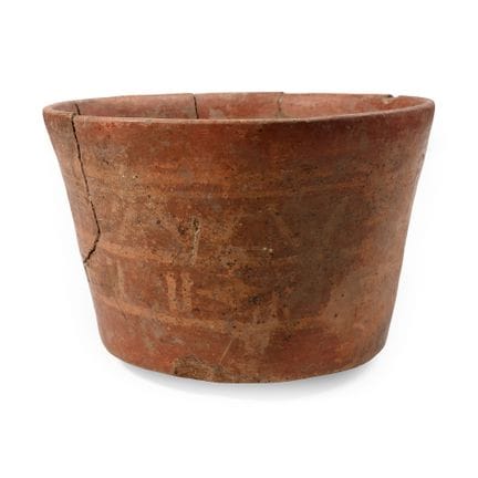 Vase précolombien en terre cuite peinte, à corps é