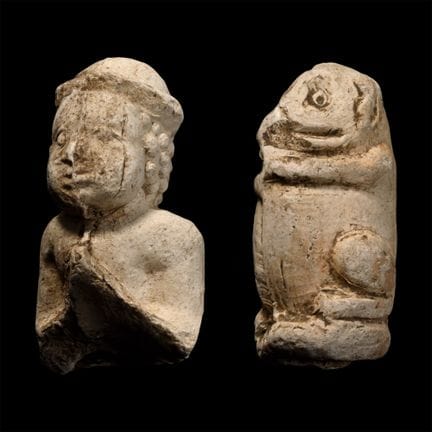 Souris et buste en argile à pipe de l'époque post-