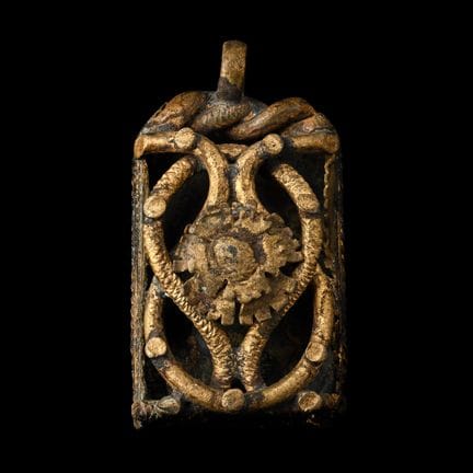 Grande plaque de ceinture florale de la Renaissanc