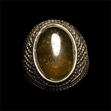 Bague de style bédouin de couleur argentée avec ca