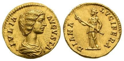 Julia Domna AV Aureus. Spectacular, Rare and With 