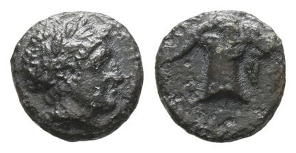 Aeolis, Aegae AE 10mm. . Aeolis, Aegae AE 10mm. 3r