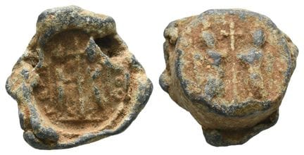 Sceau byzantin anonyme en plomb. . Sceau byzantin 