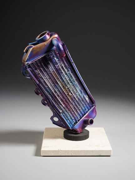 M'HORO' SENZA TITOLO . Metallo. Cm 34x25,50x22. fi