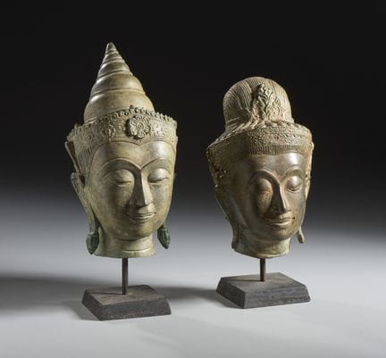 COPPIA DI TESTE INDONESIANE IN BRONZO. Indonesia, 