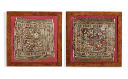 COPPIA DI TESSUTI IN CORNICE . . Cm 40x40.