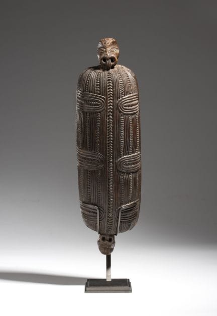 SPLENDIDA SCATOLA REGALE MAORI IN LEGNO DETTA WAKA