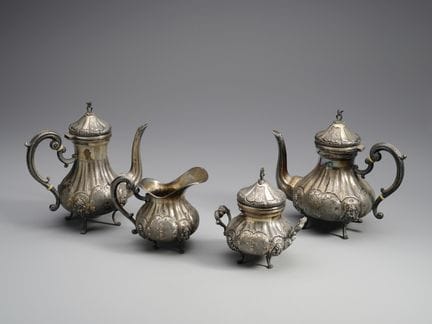 20TH-CENTURY ITALIAN SILVERSMITH Tea and coffee se