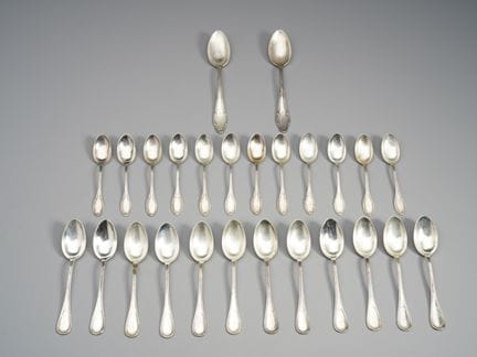20TH-CENTURY ITALIAN SILVERSMITH Assortment of 26 