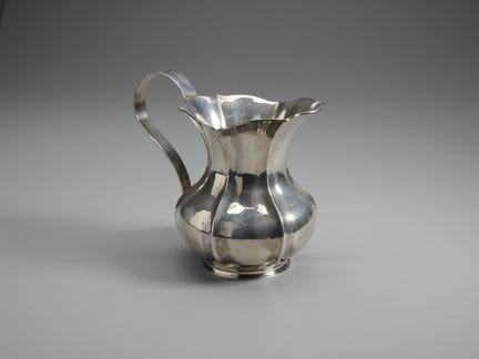 20TH-CENTURY ITALIAN SILVERWORK Single-handled jug