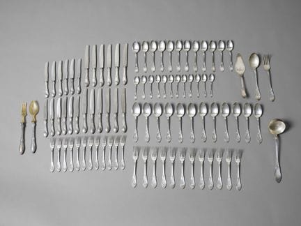 20TH-CENTURY SILVERSMITH 12-person silver cutlery 
