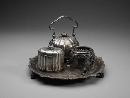 19th–20th-CENTURY ENGLISH SILVERSMITH A miscellane
