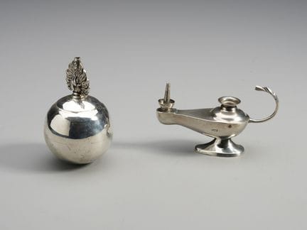 19th-20th CENTURY ENGLISH SILVERWARE Garnet and la