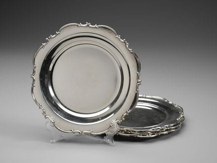 ARGENTIER ITALIEN DU XXe SIÈCLE Six assiettes en a