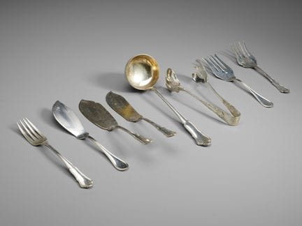 20TH-CENTURY ITALIAN SILVERWORK Assorted set of 8 