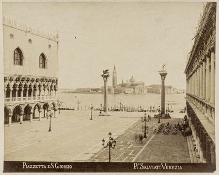 Italia - Italia. Album con 40 fotografie originali