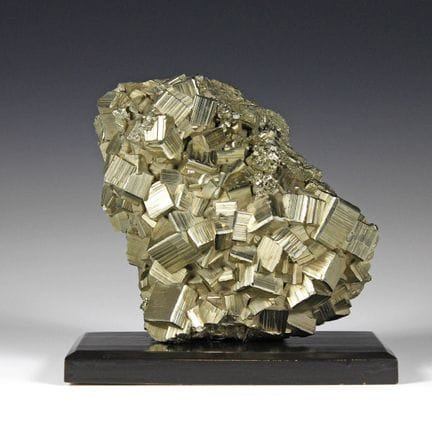 Minerali e fossili - Esemplare di pirite. Il cosid