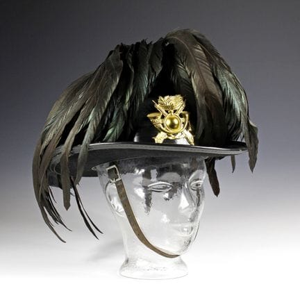 Curiosités - Casquette d'officier des troupes de t