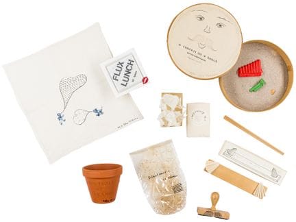 Fluxus - Saito, Takako. Sammlung von 8 Multiples. 