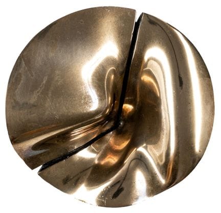 Heiliger, Bernhard. Halbkugel II. Golden patiniert