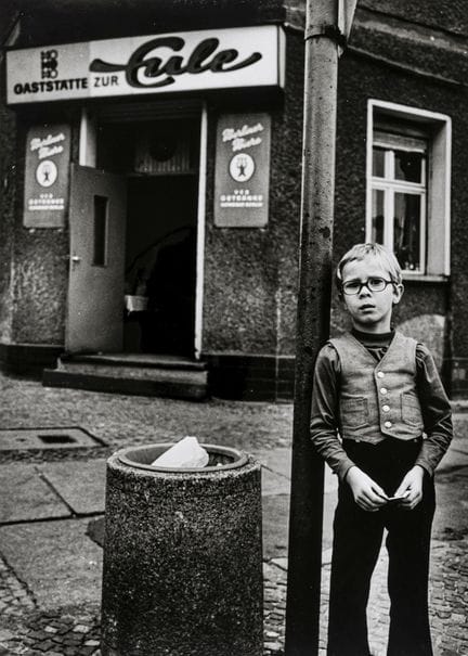 Christel, Detlef. Ohne Titel. (Kids, Berlin). Silb