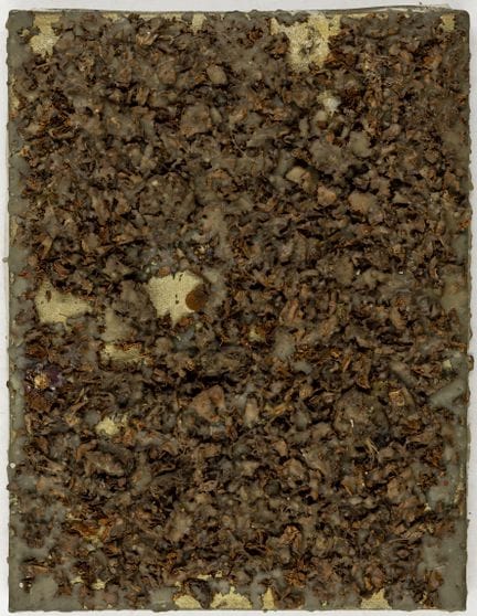 布特，迈克尔。《爱》。玫瑰花瓣，用蜡拼贴于金色底漆画布上。背面签名、注明日期及作品标题。1974年。