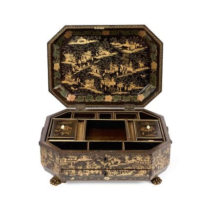 ◉ EINE CHINESISCHE EXPORT-LACKSPIELSCHACHTEL MIT K