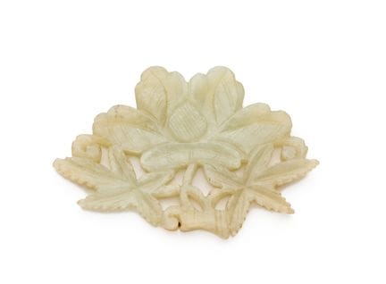 EINE CHINESISCHE PINSELHALTERUNG AUS JADE, QING-DY