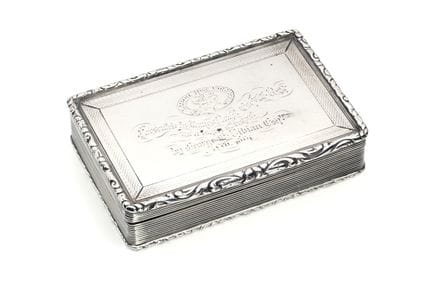 EINE VIKTORIANISCHE SILBERNE SNUFFBOX, FRANCIS CLA
