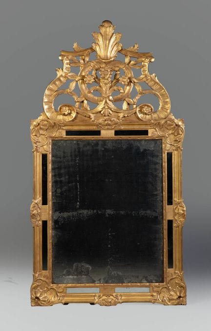 Rectangular mirror with gilded wooden glazing bead