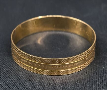 Pulsera rígida y cerrada de oro amarillo de 750‰ c