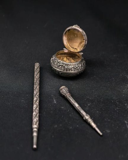 NICHT EINGETROFFEN /// TIFFANY &amp; Co, Druckblei