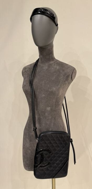 CHANEL (Made in Italy) Clutch mit Schulterriemen a